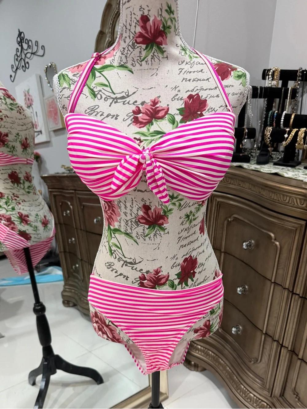 Subcategory selection for product image